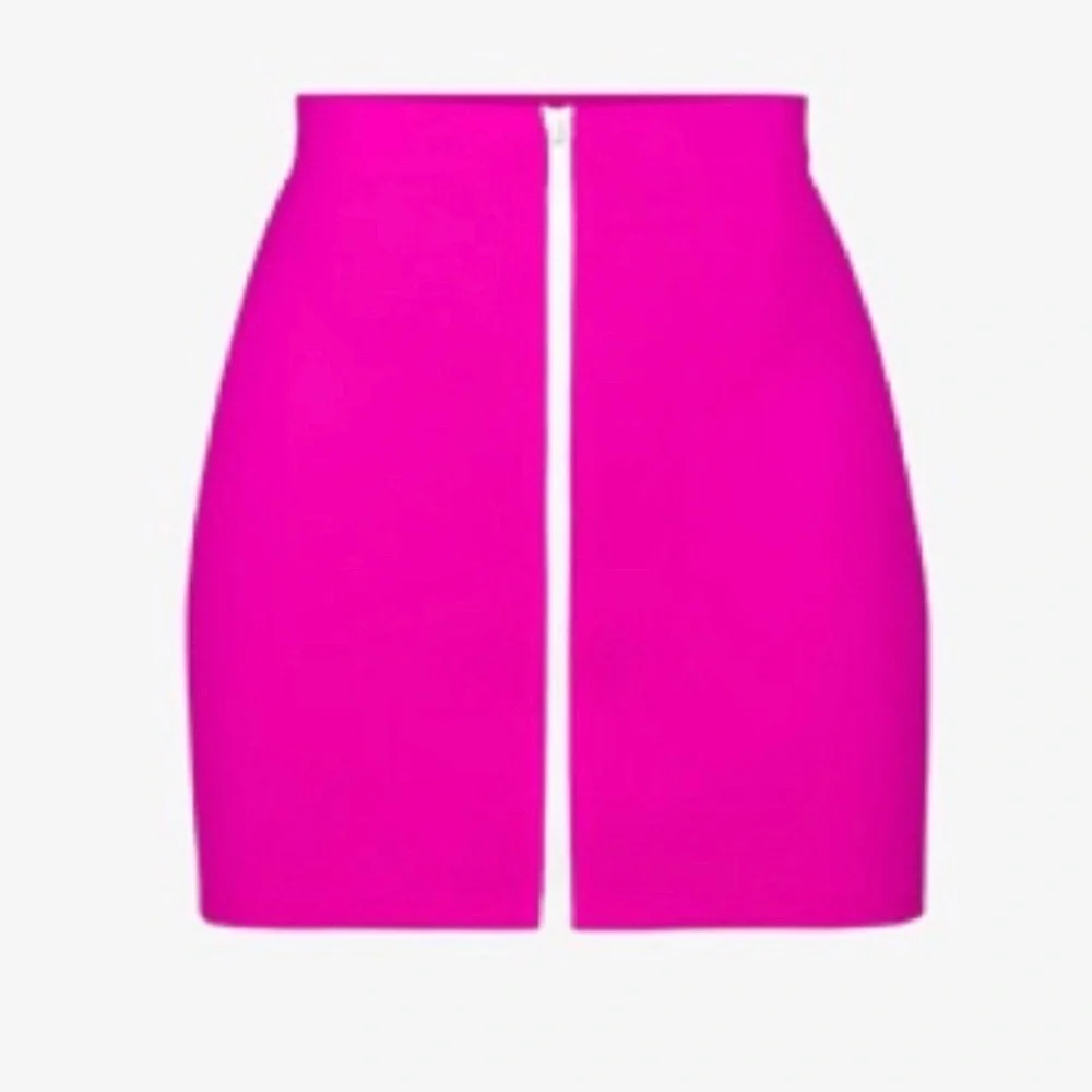 SKIMS Sporty Zipper Swim Mini Skirt in Hibiscous Hot Pink Size Large NEW